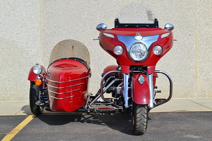 2014印第安酋长indianchieftainsidecar三轮摩托车