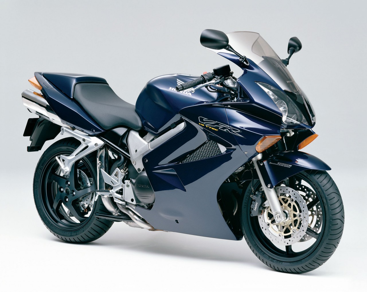 honda发布2014vfr800f美国版