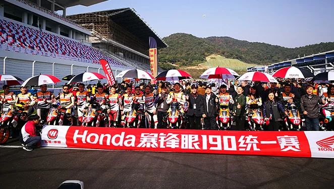                     2018年Honda暴锋眼190统一赛，首战成都