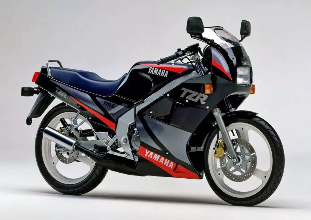 图说经典:yamaha tzr125 历史_摩托车百年发展史_摩托