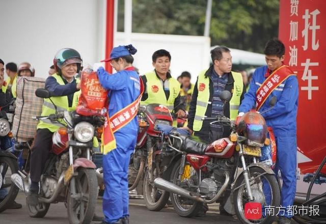 春运首日，上千广东摩托车大军返乡，行程最久要5天