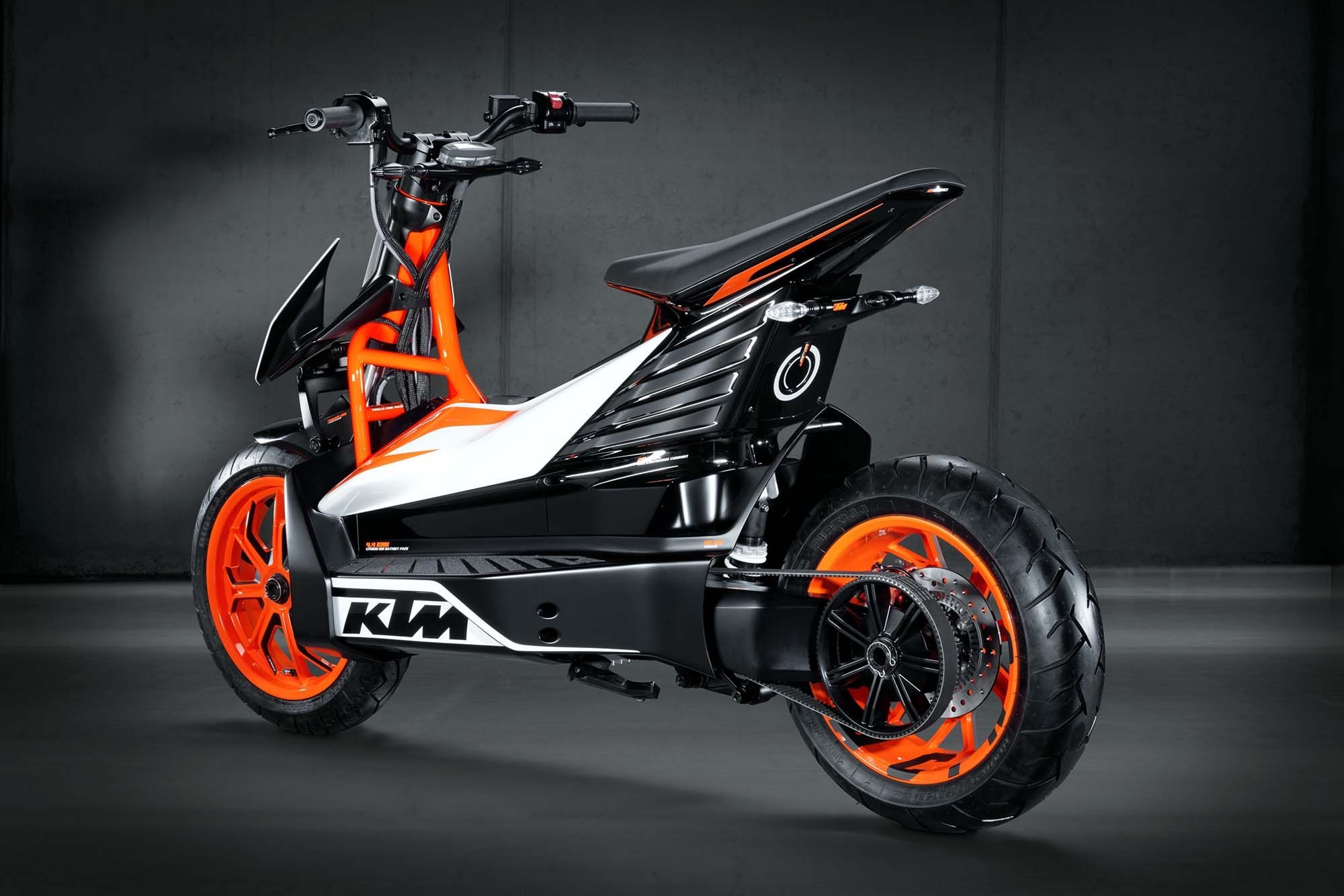 ktm e-speed电动踏板 单摇臂皮带传动 2022年开始量产