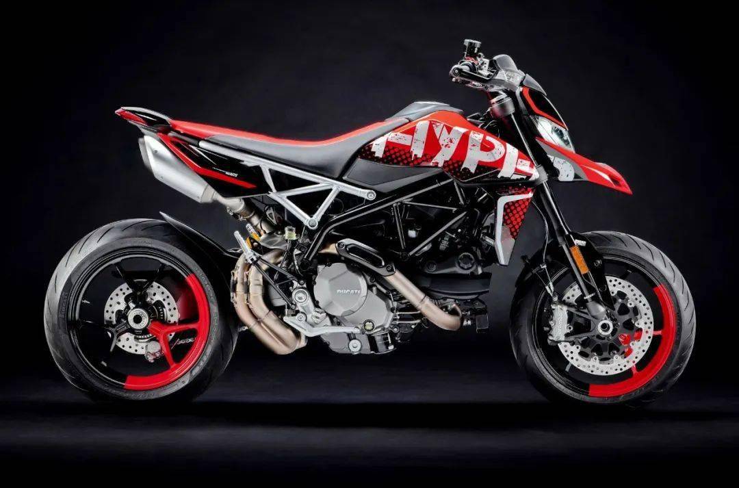 杜卡迪发布 " 骇客 " hypermotard 950 rve 版