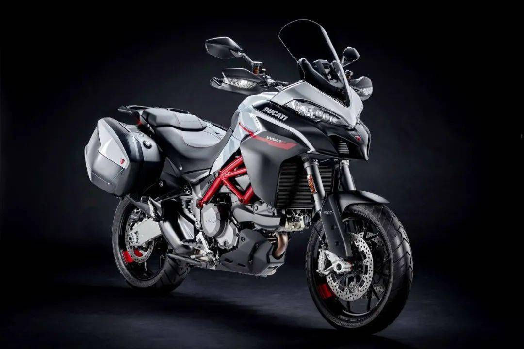 杜卡迪揽途multistrada950sgp白